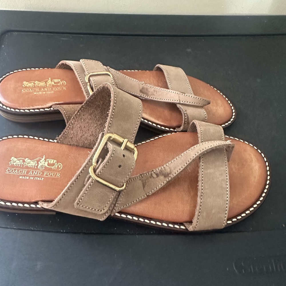 Coach and Four Women's Tan Suede Buckle Slide Sandals